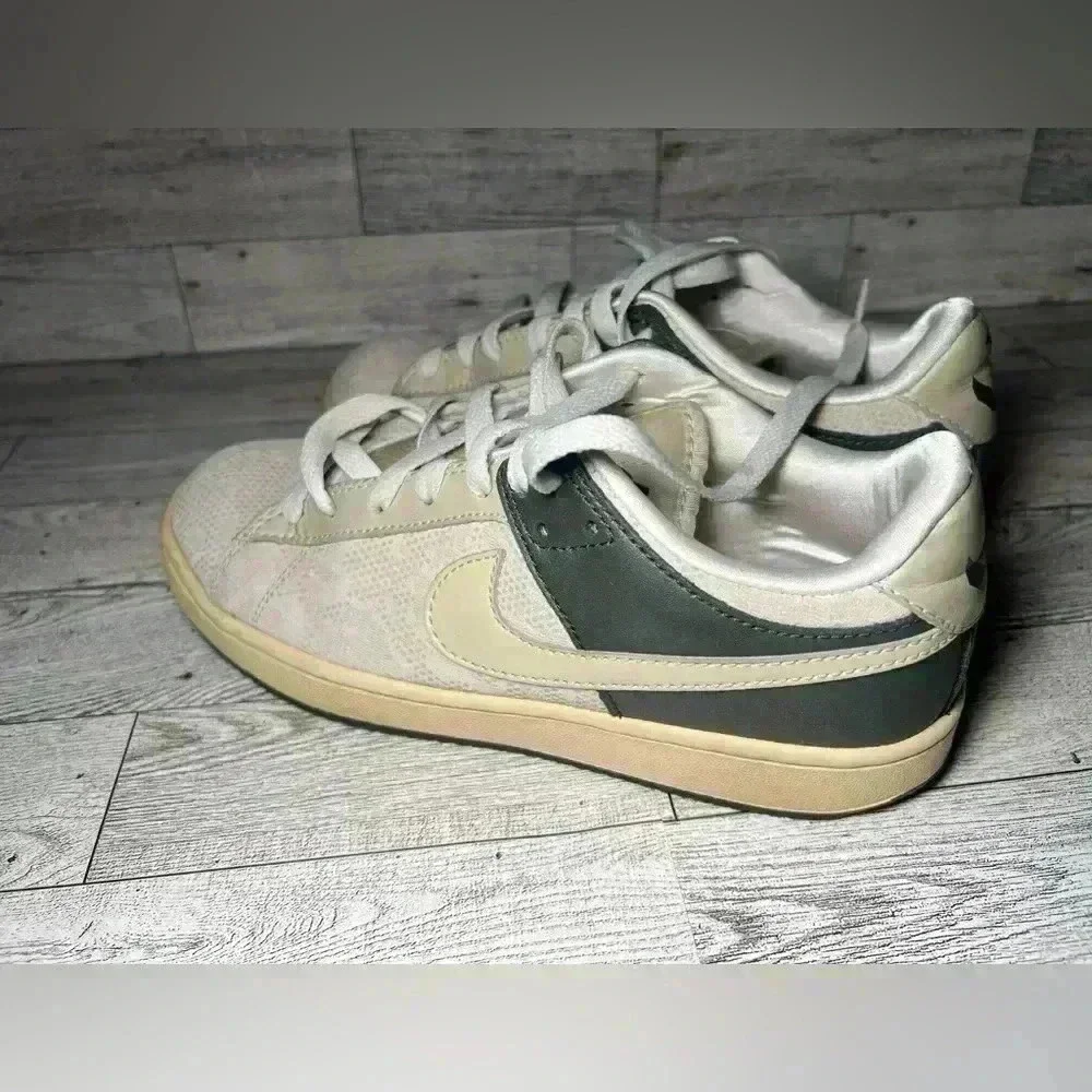Nike Kobe Zoom Air Low Top Sneakers Youth Size 6.5Y (US) |